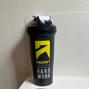 Ascent blender bottle